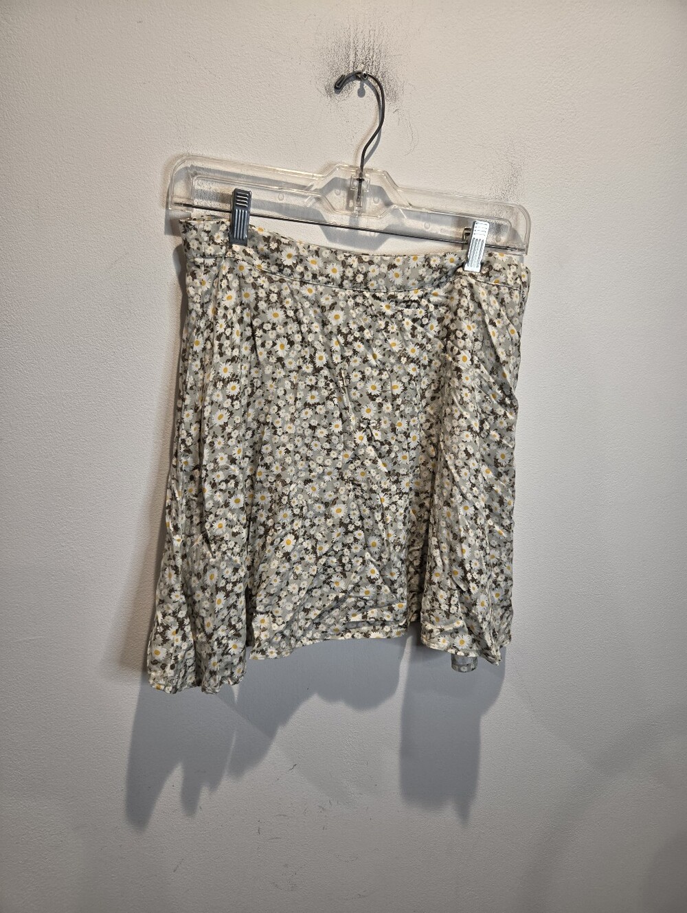 New Dress Forum LA Size M Boho Sage Green White Daisy Print Aline Skirt